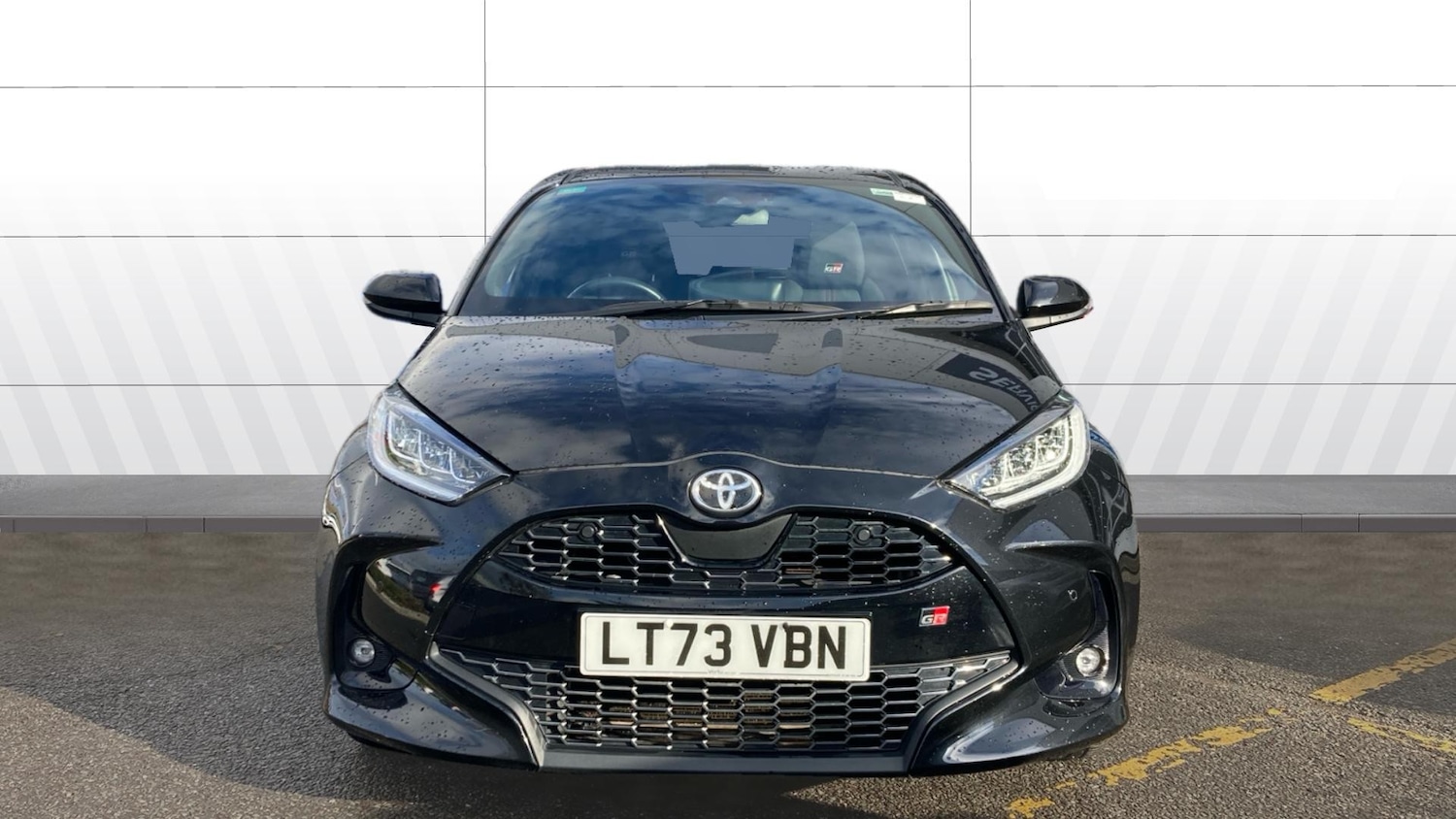 Used Toyota Yaris 2023 for sale - 76542799: Photo 3