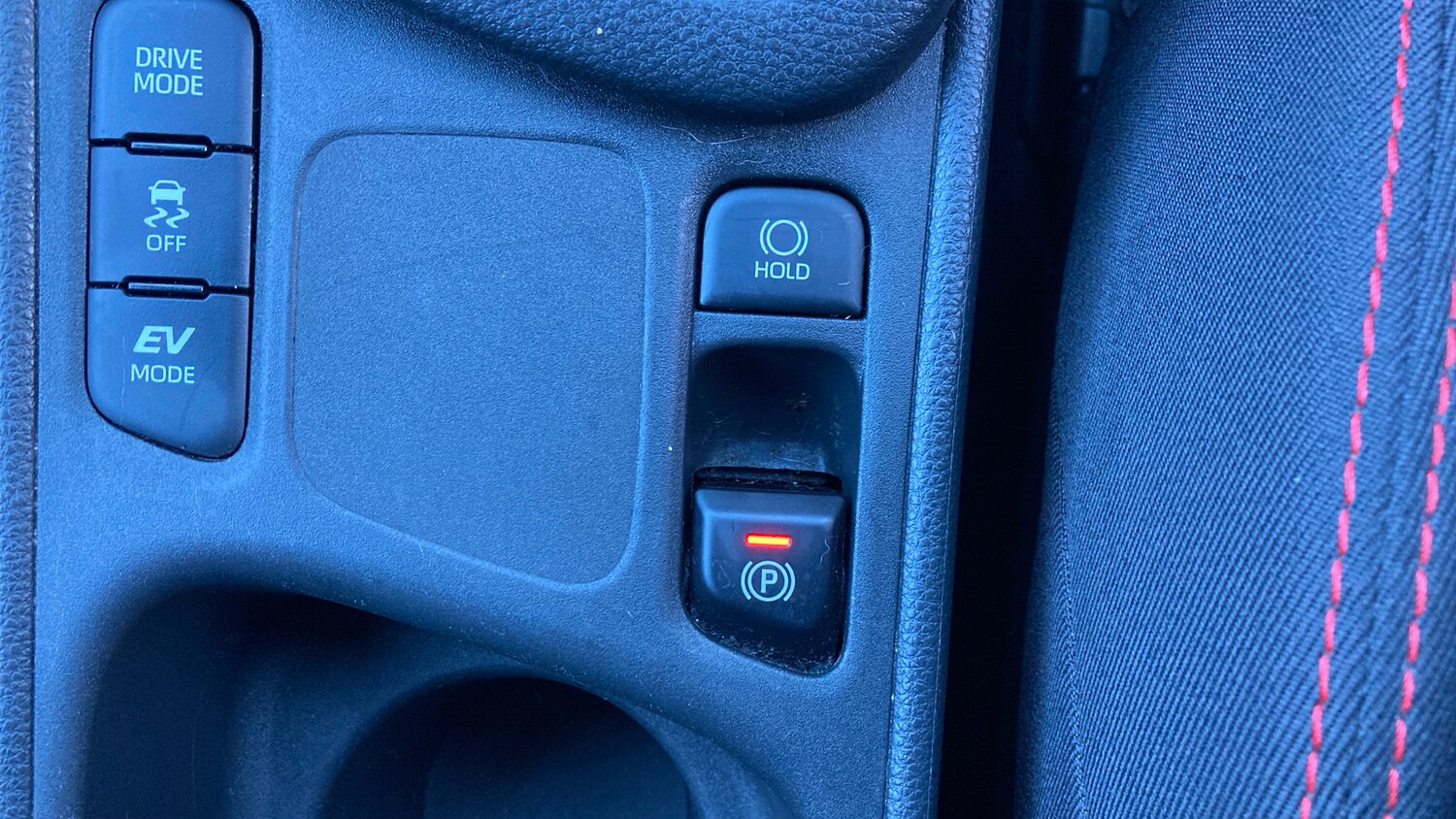 Used Toyota Yaris 2023 for sale - 76542799: Photo 40