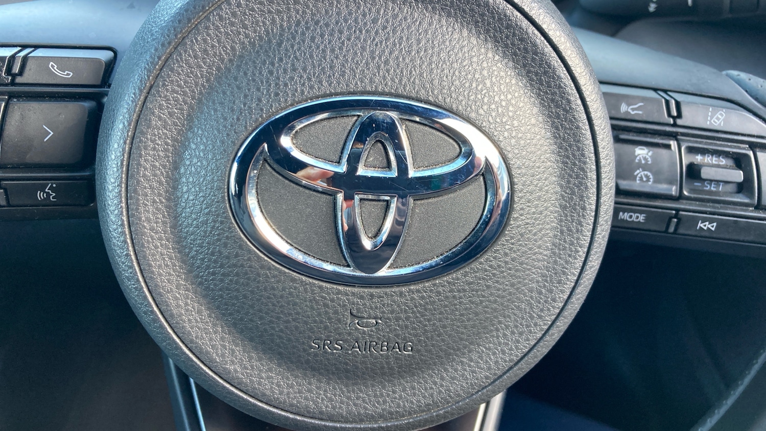 Used Toyota Yaris 2023 for sale - 76542799: Photo 42