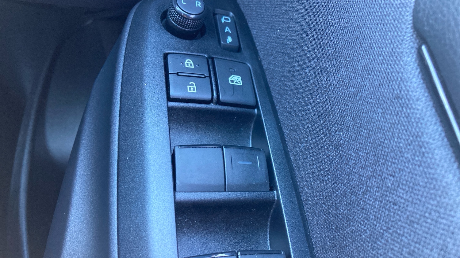 Used Toyota Yaris 2023 for sale - 76542799: Photo 44