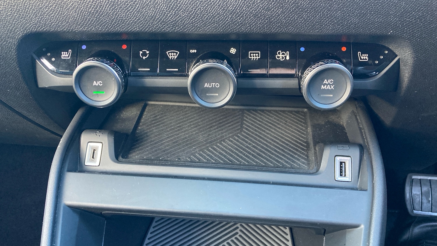 Used Citroen C4 2022 for sale - 76576525: Photo 37