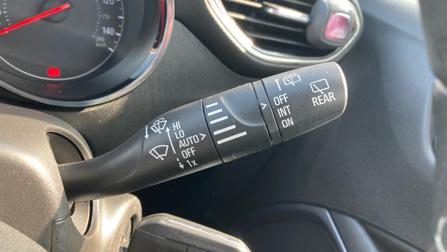 Used Vauxhall Crossland 2021 for sale - 77988980: Photo 30