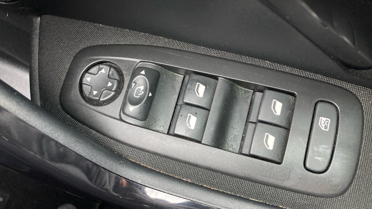 Used Peugeot 208 2019 for sale - 77128070: Photo 21