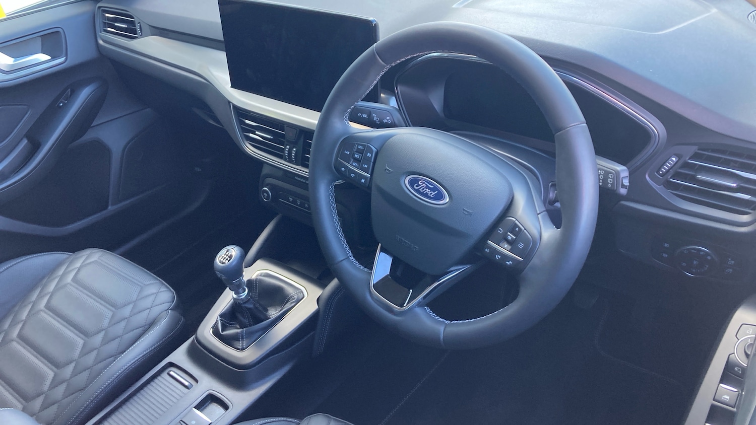 Used Ford Focus 2022 for sale - 76477153: Photo 11