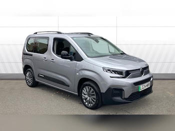 2024 (24) - 100kW Plus M 52kWh 5dr Auto