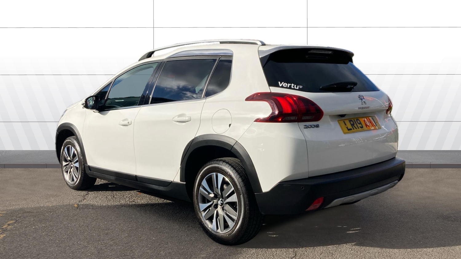 Used Peugeot 2008 2019 for sale - 76477119: Photo 2