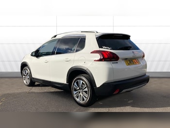 Used Peugeot 2008 2019 for sale - 76477119: Photo