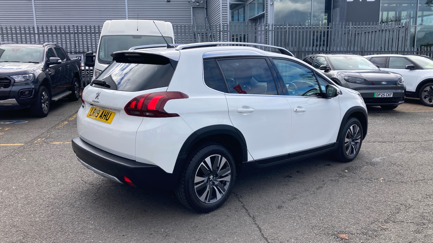Used Peugeot 2008 2019 for sale - 76477119: Photo 39