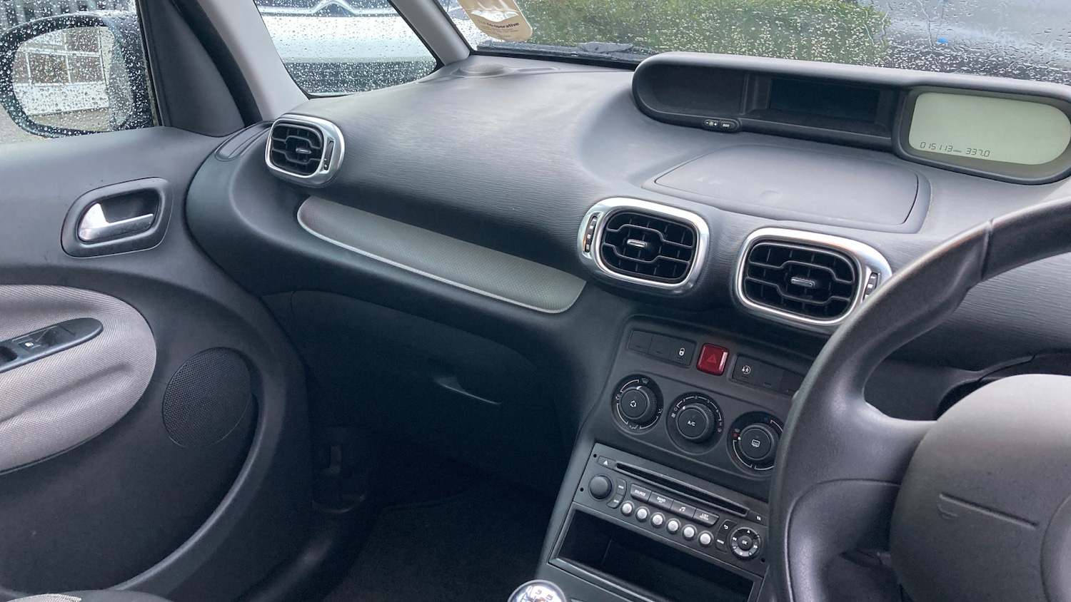 Used Citroen C3 Picasso 2015 for sale - 76835329: Photo 14