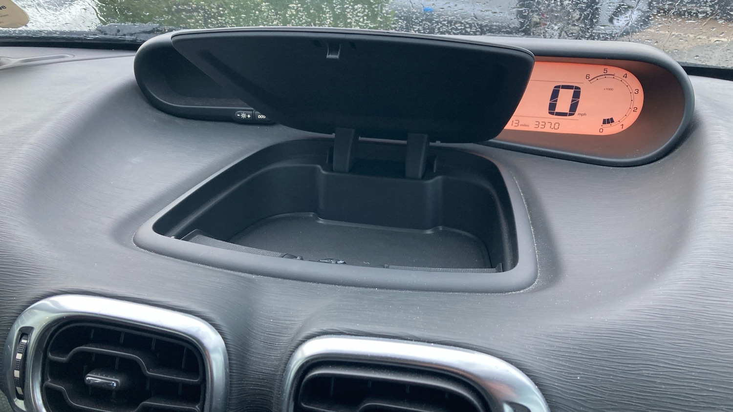 Used Citroen C3 Picasso 2015 for sale - 76835329: Photo 25