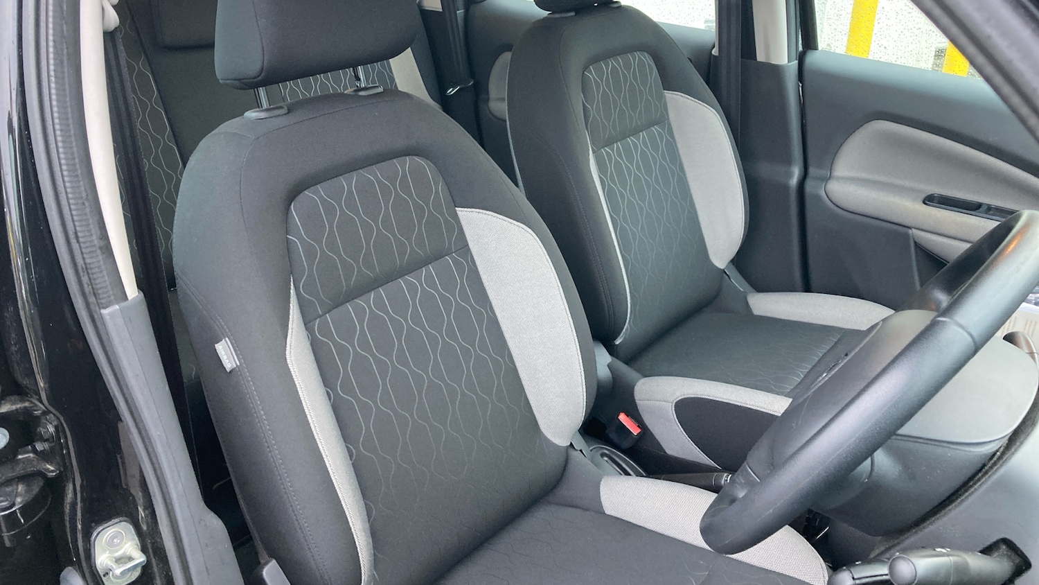 Used Citroen C3 Picasso 2015 for sale - 76835329: Photo 30