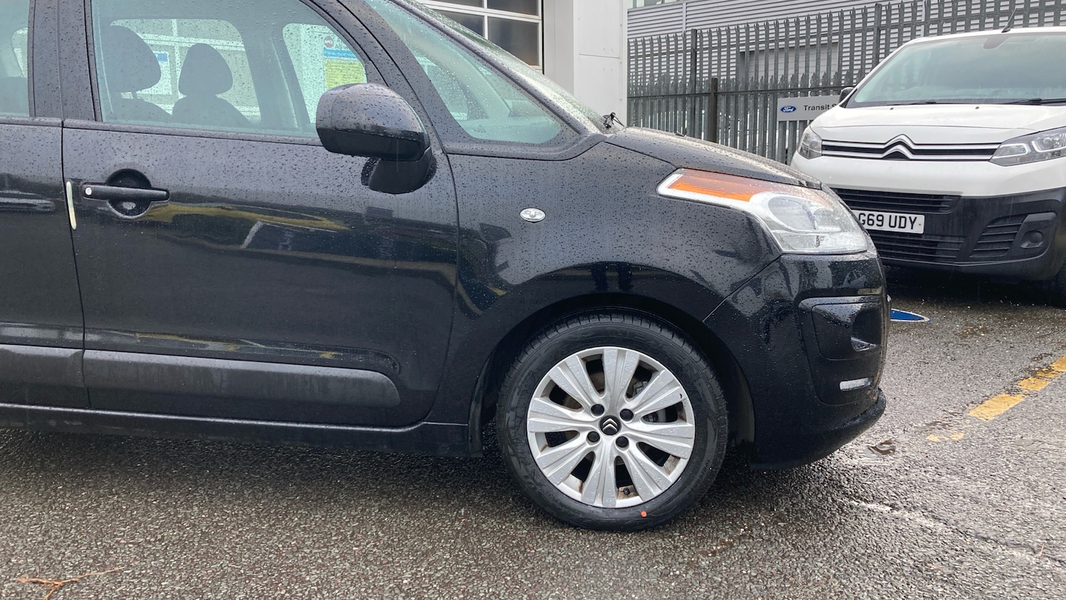 Used Citroen C3 Picasso 2015 for sale - 76835329: Photo 31