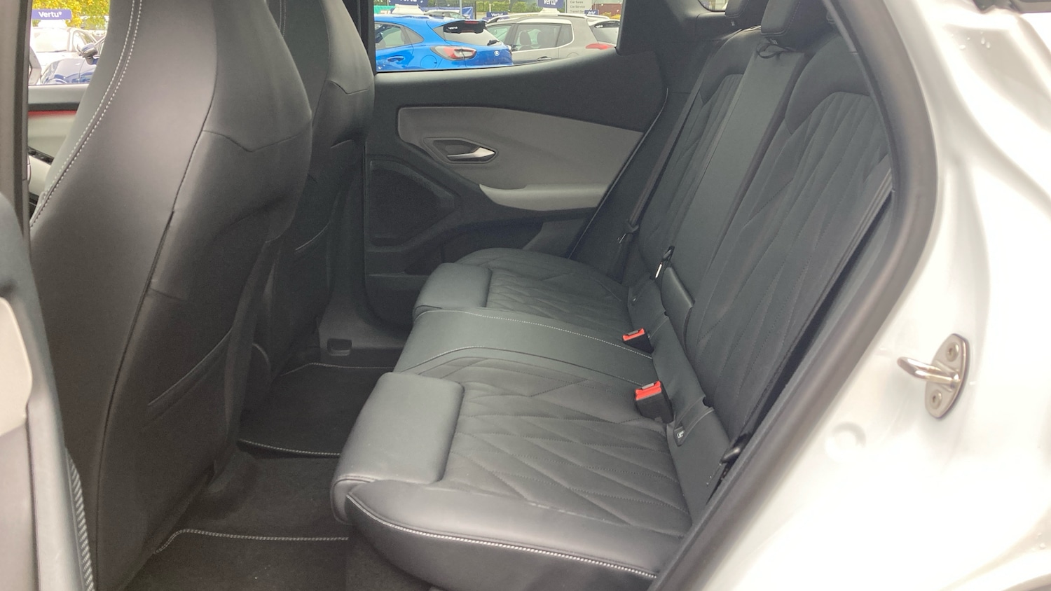 Used Ford Explorer 2025 for sale - 76477166: Photo 16