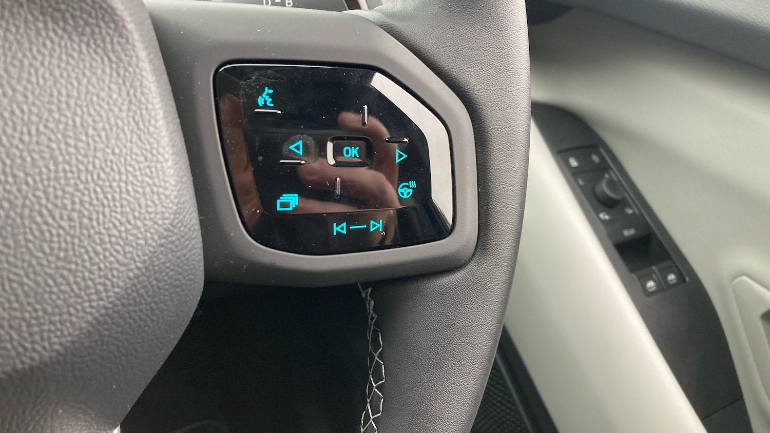 Used Ford Explorer 2025 for sale - 76477166: Photo 23