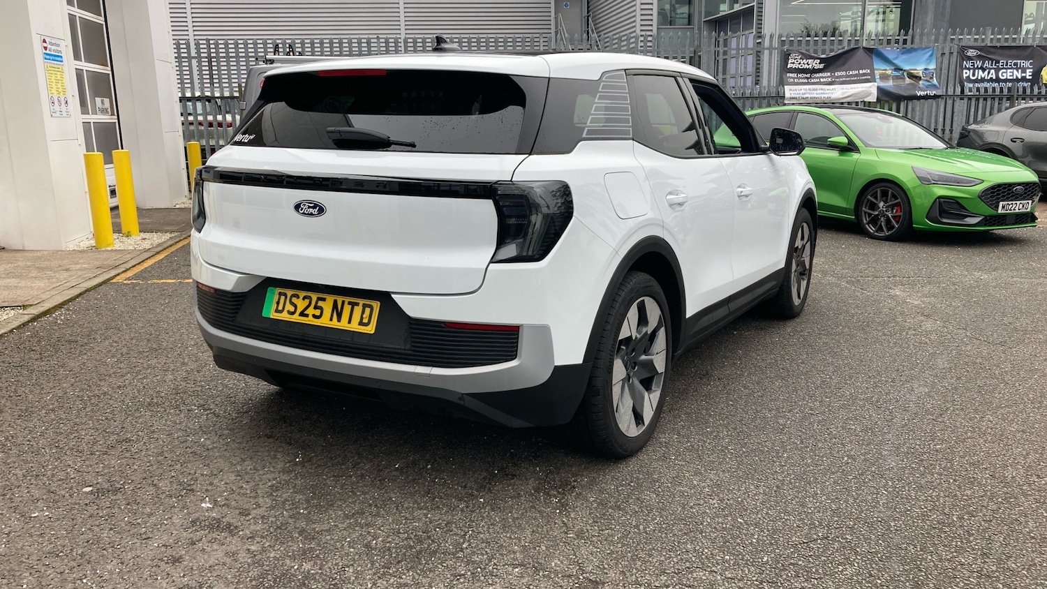 Used Ford Explorer 2025 for sale - 76477166: Photo 44