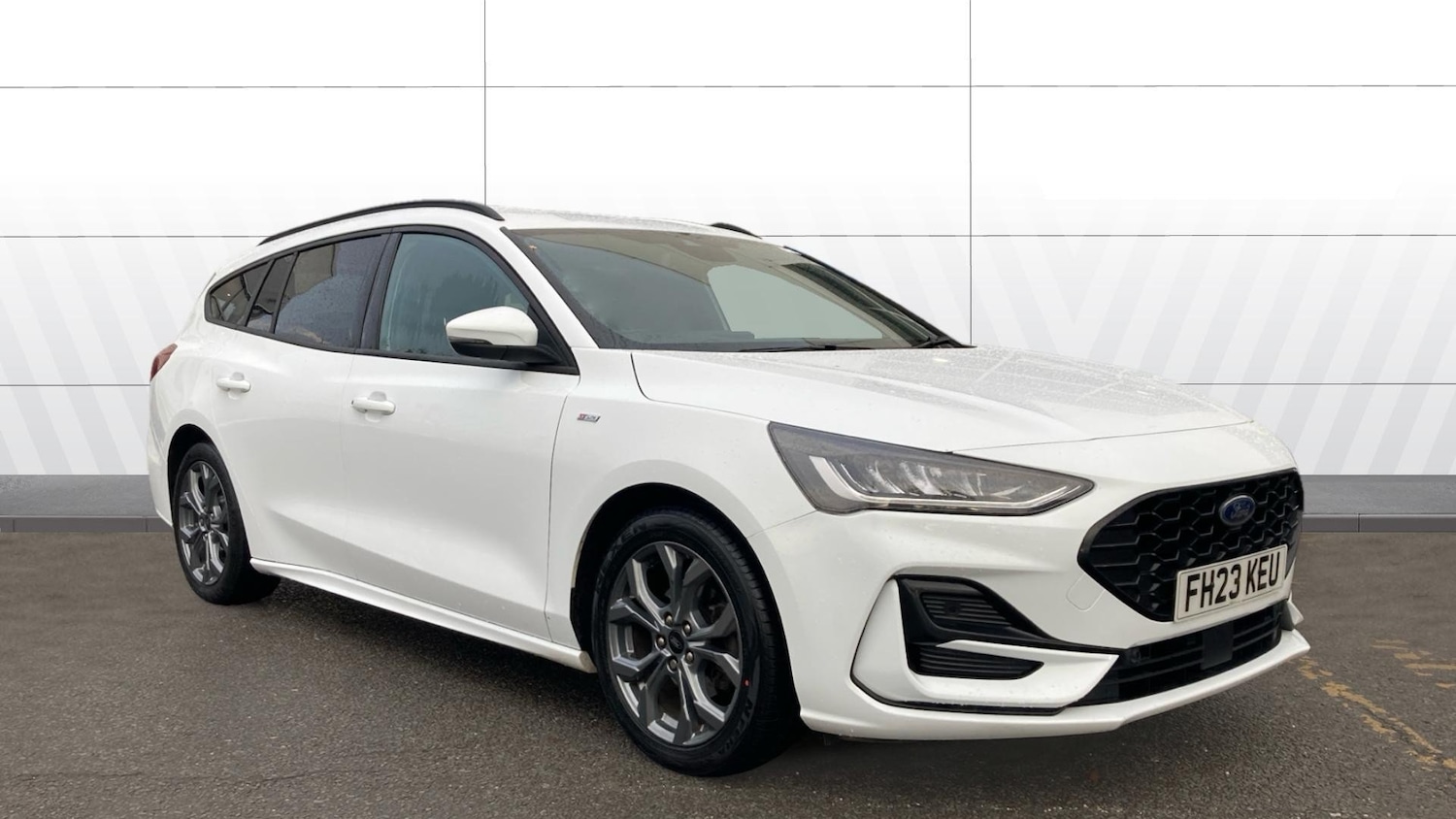 Used Ford Focus 2023 for sale - 76477132: Photo 1