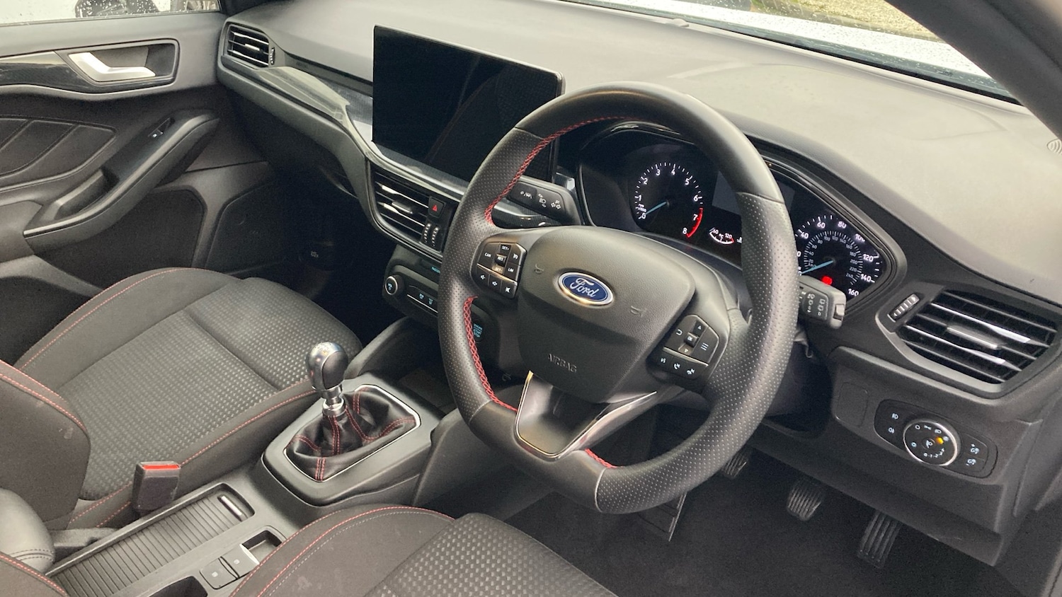 Used Ford Focus 2023 for sale - 76477132: Photo 11