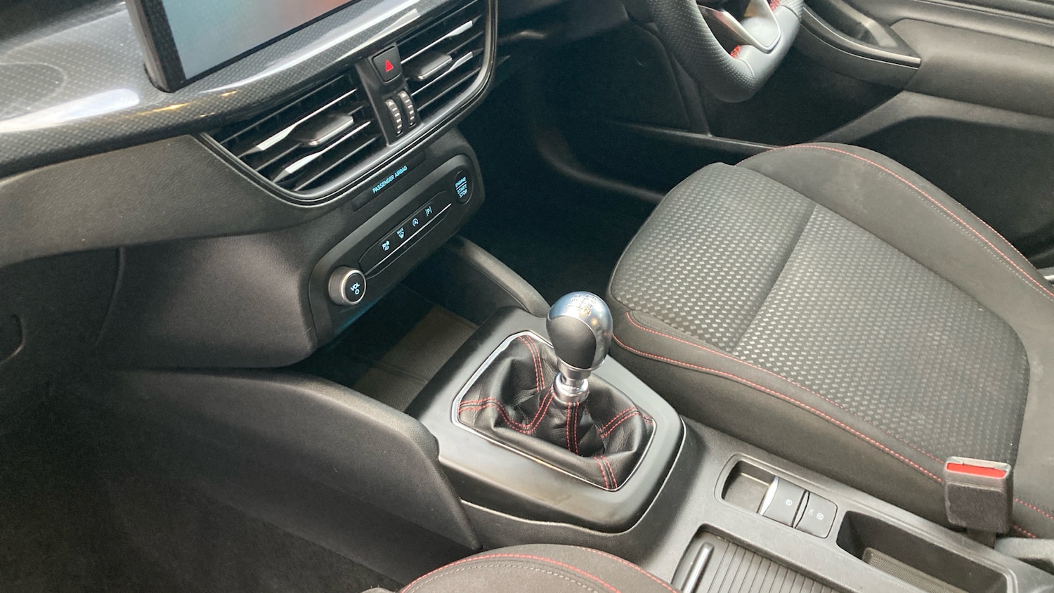 Used Ford Focus 2023 for sale - 76477132: Photo 13