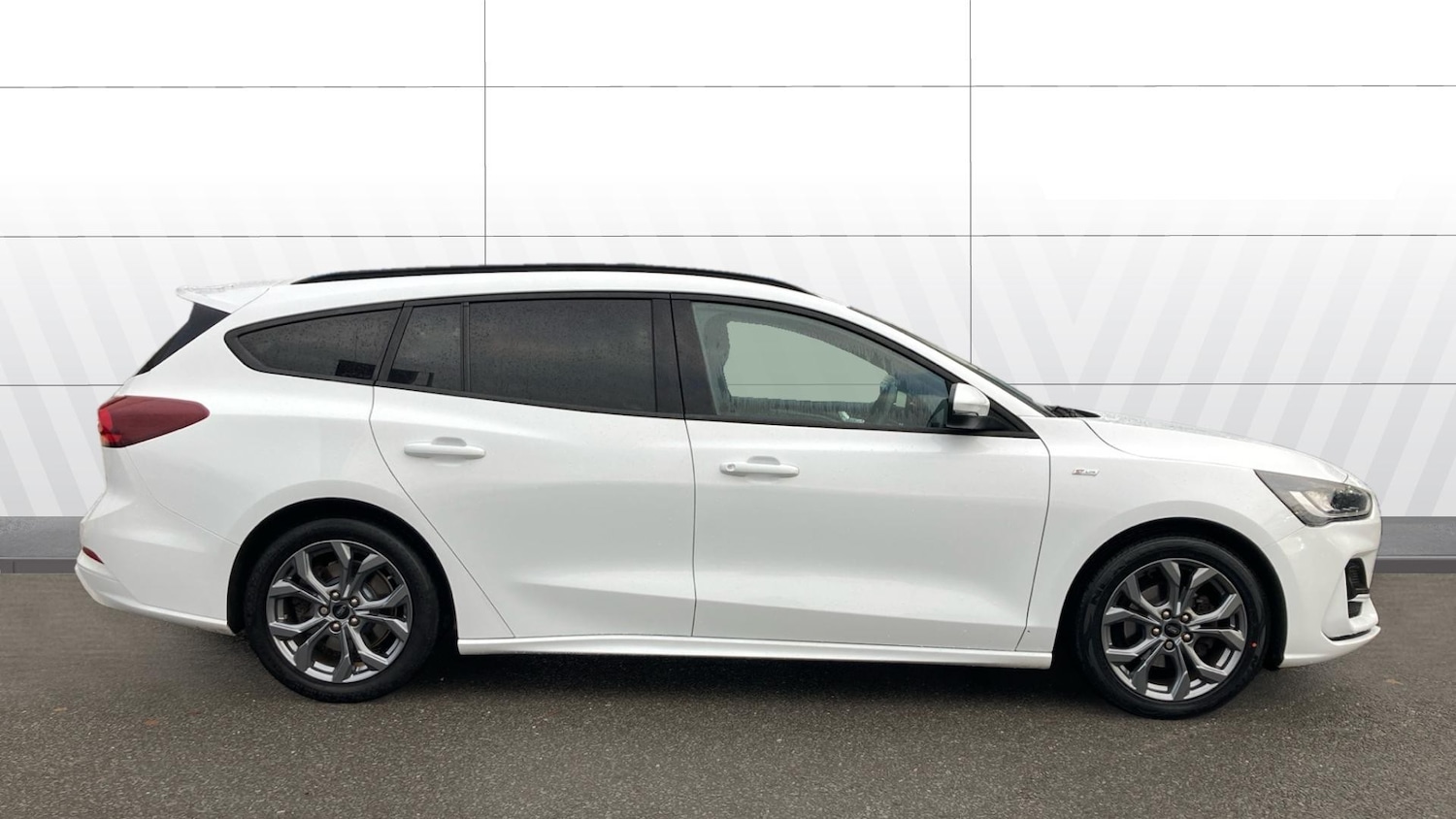 Used Ford Focus 2023 for sale - 76477132: Photo 5