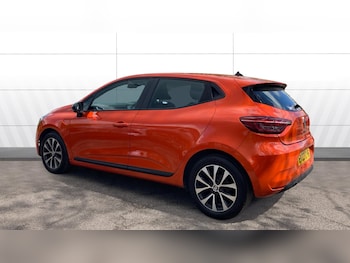 Used Renault Clio 2023 for sale - 78618453: Photo