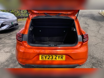 Used Renault Clio 2023 for sale - 78618453: Photo