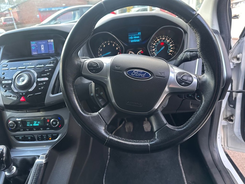 Used Ford Focus 2013 for sale - 77880081: Photo 17