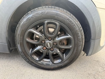 Used MINI Convertible 2018 for sale - 79517907: Photo