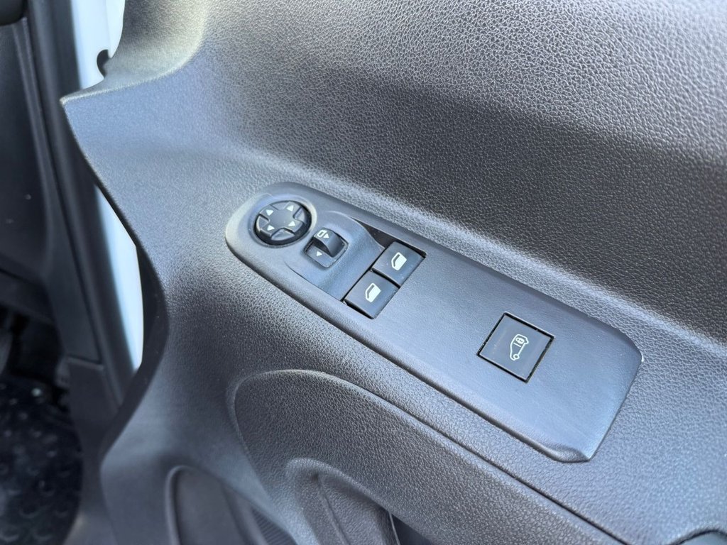 Used Peugeot Partner 2022 for sale - 76868070: Photo 8
