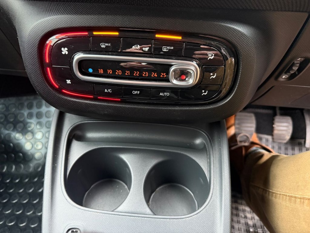 Used smart fortwo 2018 for sale - 77507362: Photo 15