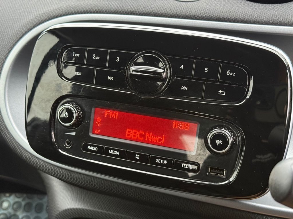 Used smart fortwo 2018 for sale - 77507362: Photo 16