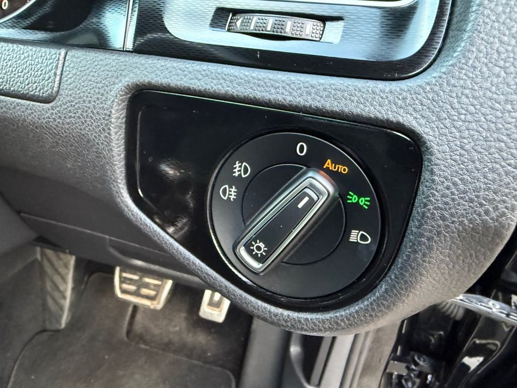 Used Volkswagen Golf 2014 for sale - 77133676: Photo 11