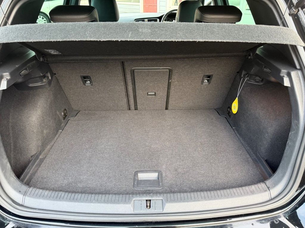 Used Volkswagen Golf 2014 for sale - 77133676: Photo 31