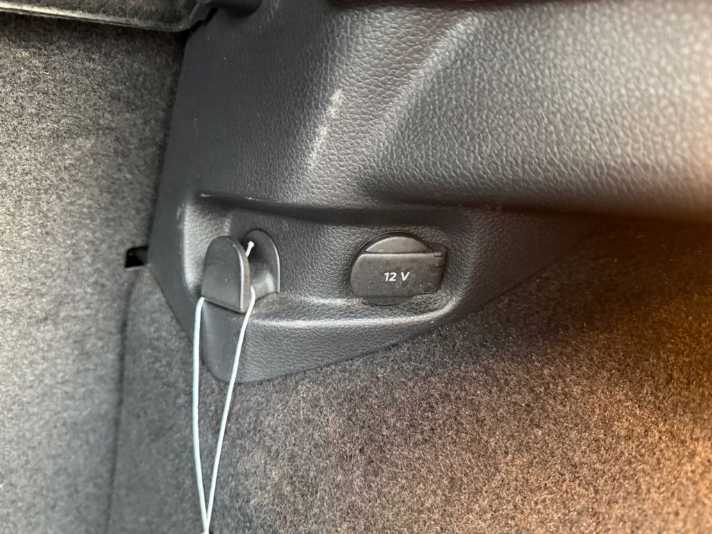 Used Volkswagen Golf 2014 for sale - 77133676: Photo 33