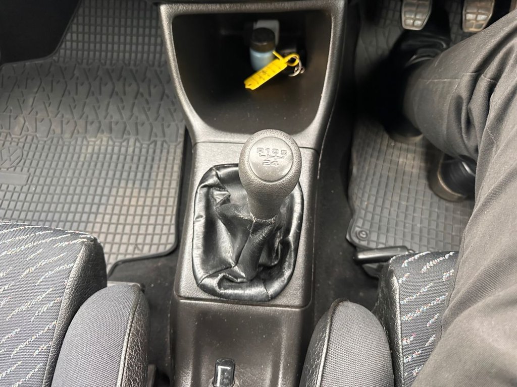 Used Volkswagen Golf 1996 for sale - 77563902: Photo 22