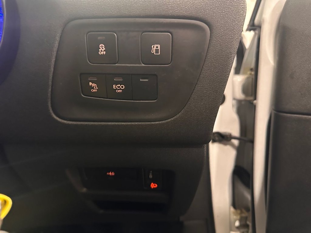 Used Citroen C4 2015 for sale - 76923628: Photo 8