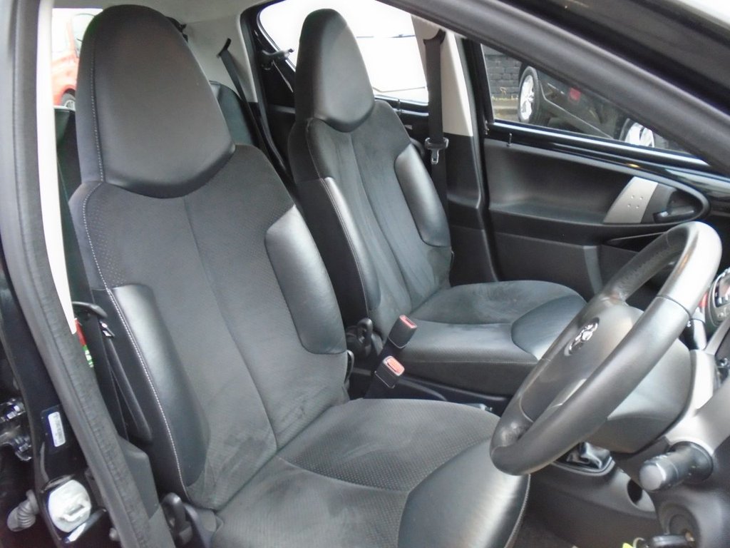 Used Toyota AYGO 2012 for sale - 76941539: Photo 16