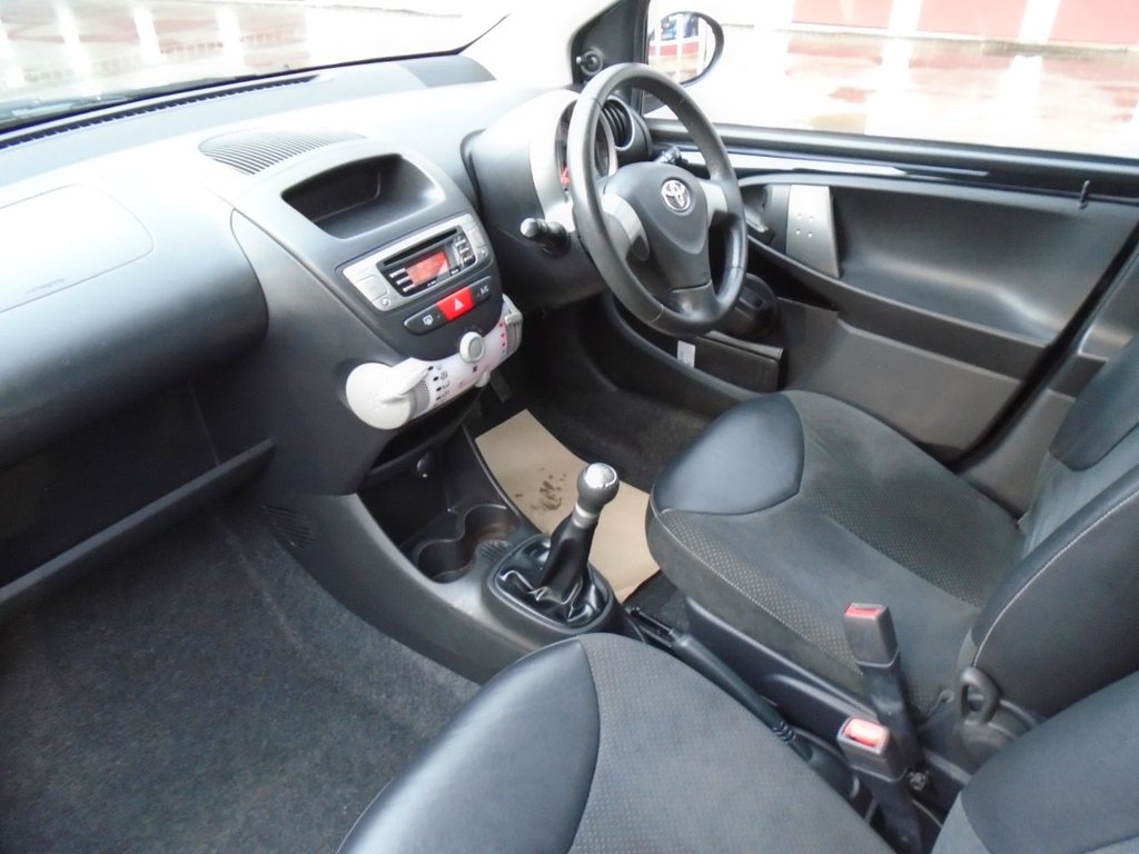 Used Toyota AYGO 2012 for sale - 76941539: Photo 23