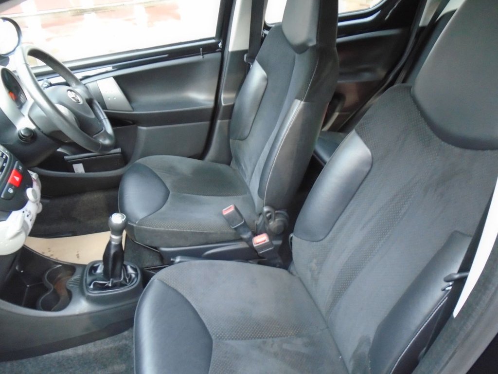 Used Toyota AYGO 2012 for sale - 76941539: Photo 7