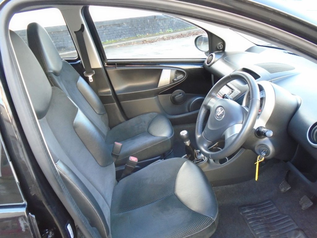 Used Toyota AYGO 2012 for sale - 76941539: Photo 8