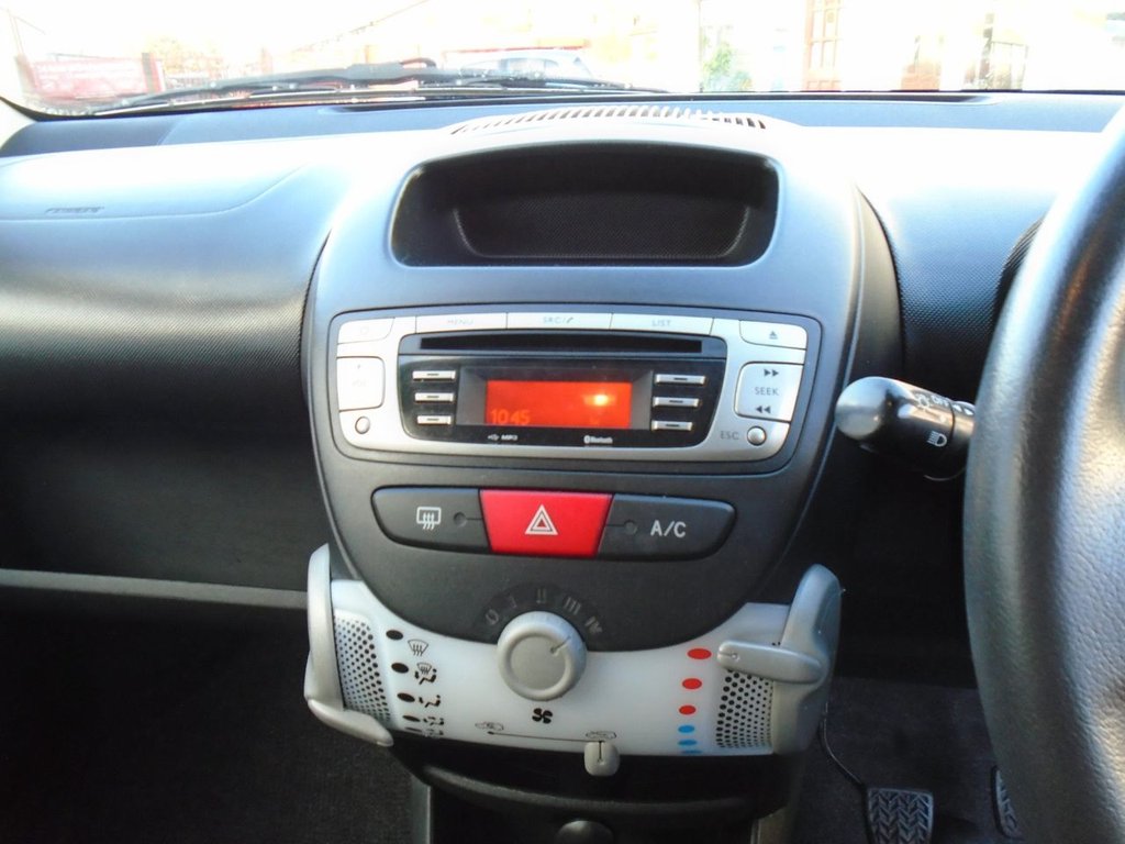 Used Toyota AYGO 2012 for sale - 76941539: Photo 9