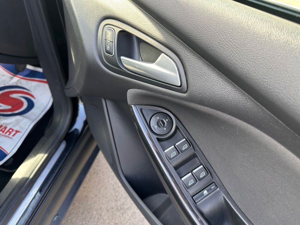 Used Ford Focus 2015 for sale - 78044791: Photo 5