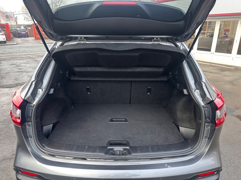 Used Nissan Qashqai 2017 for sale - 77227550: Photo 29