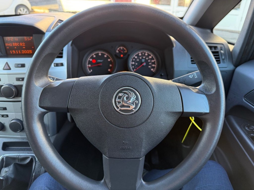 Used Vauxhall Zafira 2010 for sale - 76632483: Photo 14