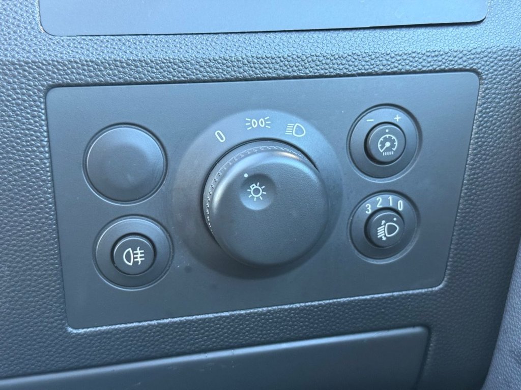 Used Vauxhall Zafira 2010 for sale - 76632483: Photo 16