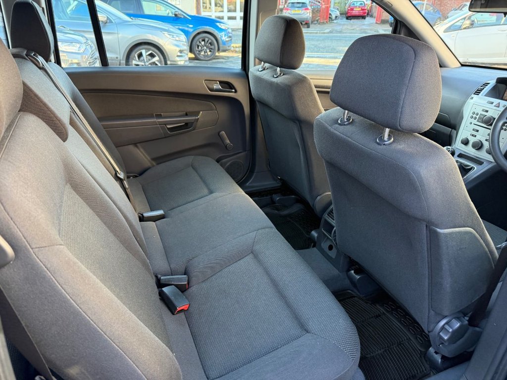 Used Vauxhall Zafira 2010 for sale - 76632483: Photo 19