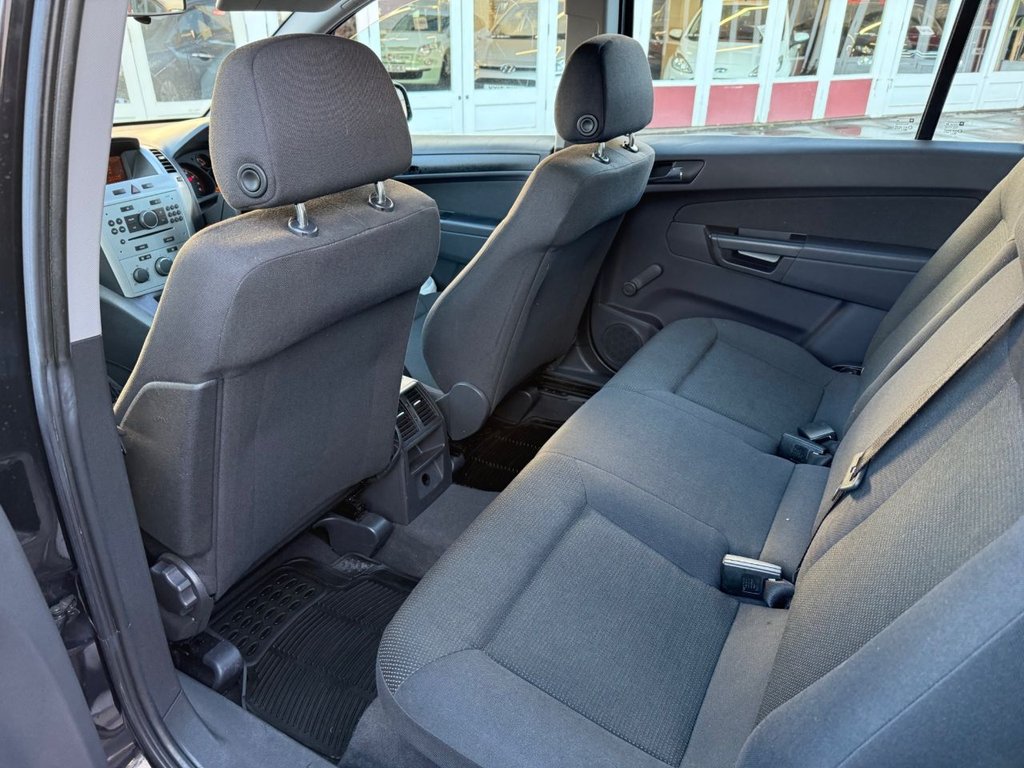 Used Vauxhall Zafira 2010 for sale - 76632483: Photo 25