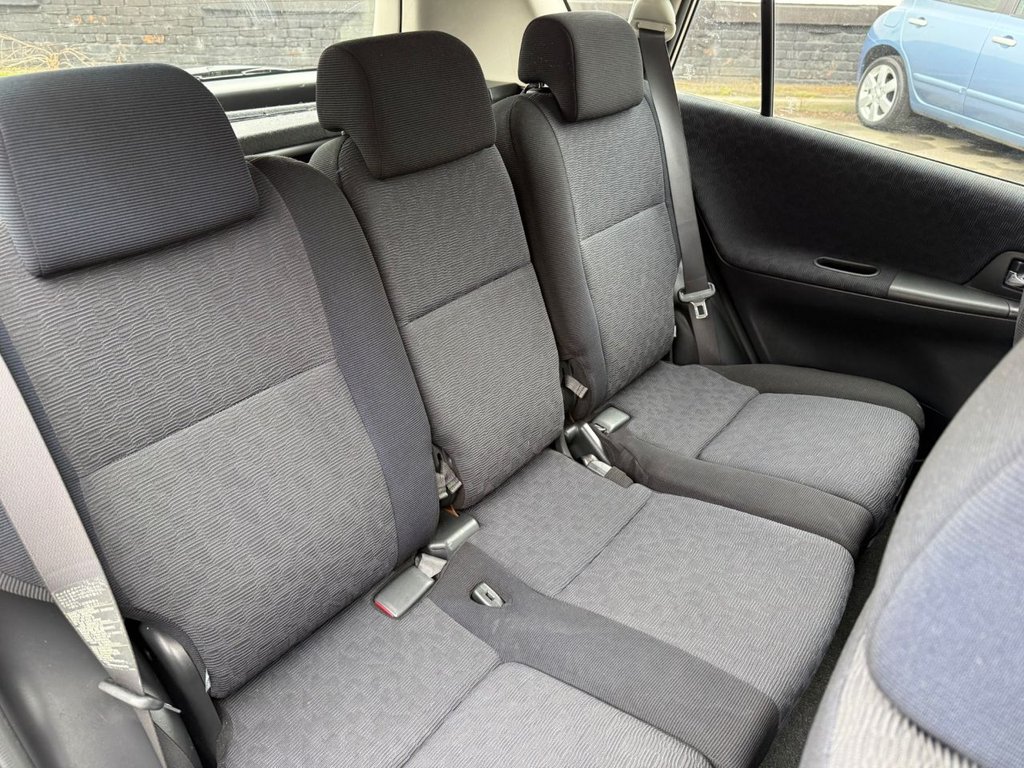 Used Toyota Corolla Verso 2002 for sale - 77708902: Photo 12