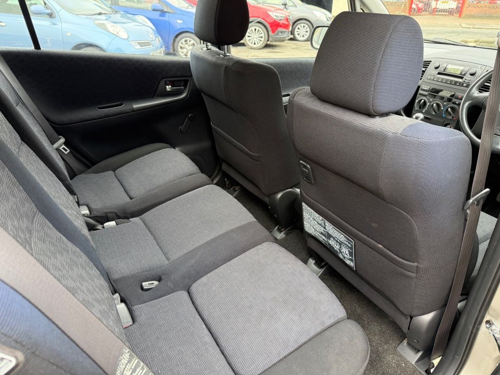 Used Toyota Corolla Verso 2002 for sale - 77708902: Photo 13