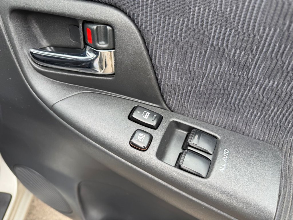 Used Toyota Corolla Verso 2002 for sale - 77708902: Photo 7