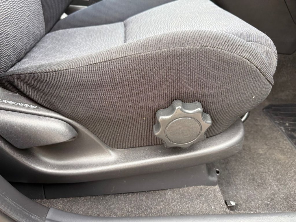 Used Toyota Corolla Verso 2002 for sale - 77708902: Photo 8